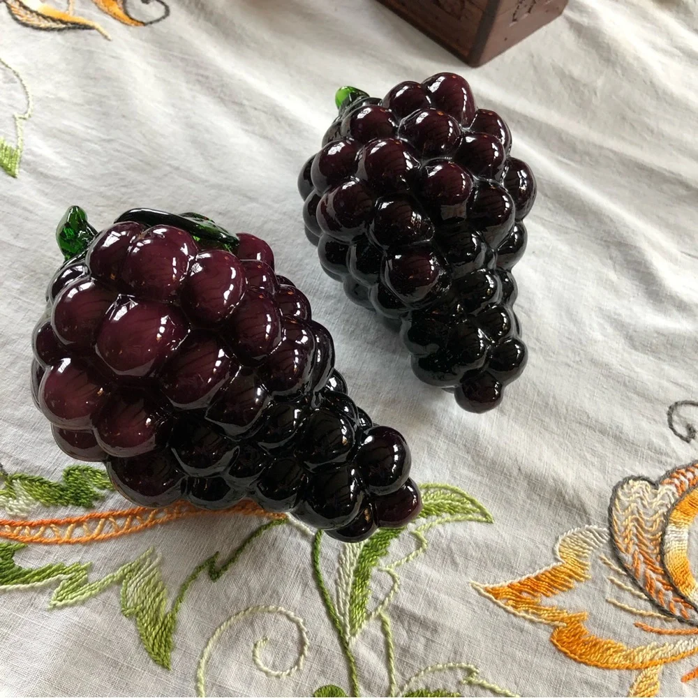 Vintage Set of Hand Blown Murano Style Art Glass Bunch of Grapes. Deep Amethyst - Picture 7 of 13